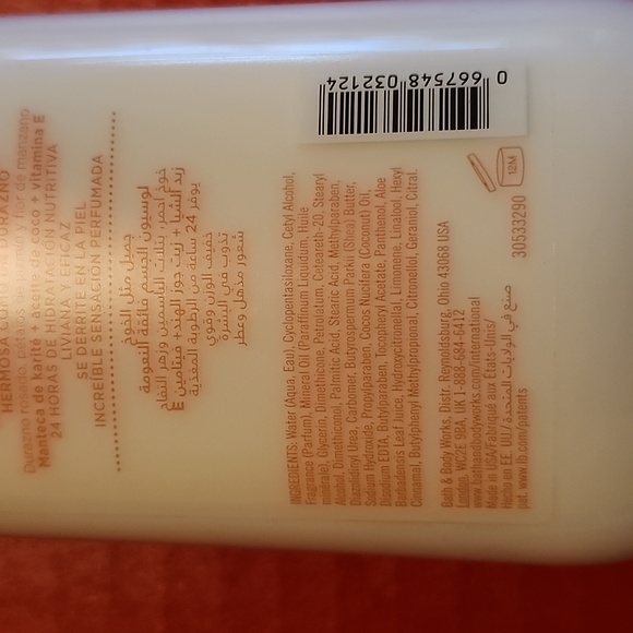 **5 for $20 Bath and Body Works Pretty as a Peach Body Lotion - Picture 5 of 5